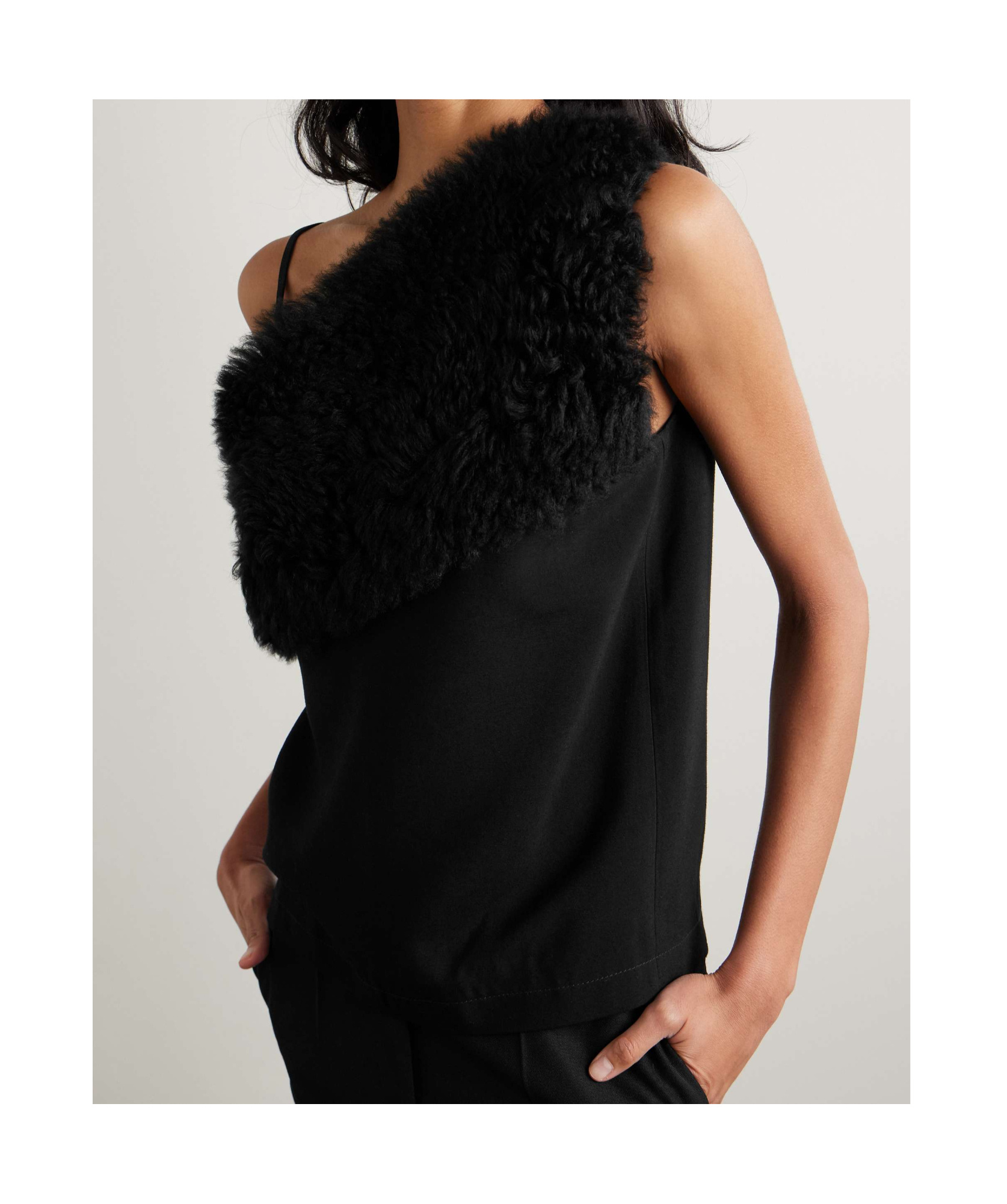 Totême One-shoulder-top Mit Shearling In Black