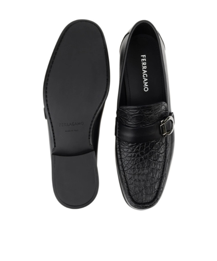 Ferragamo Loafer With Gancini Ornament In Black