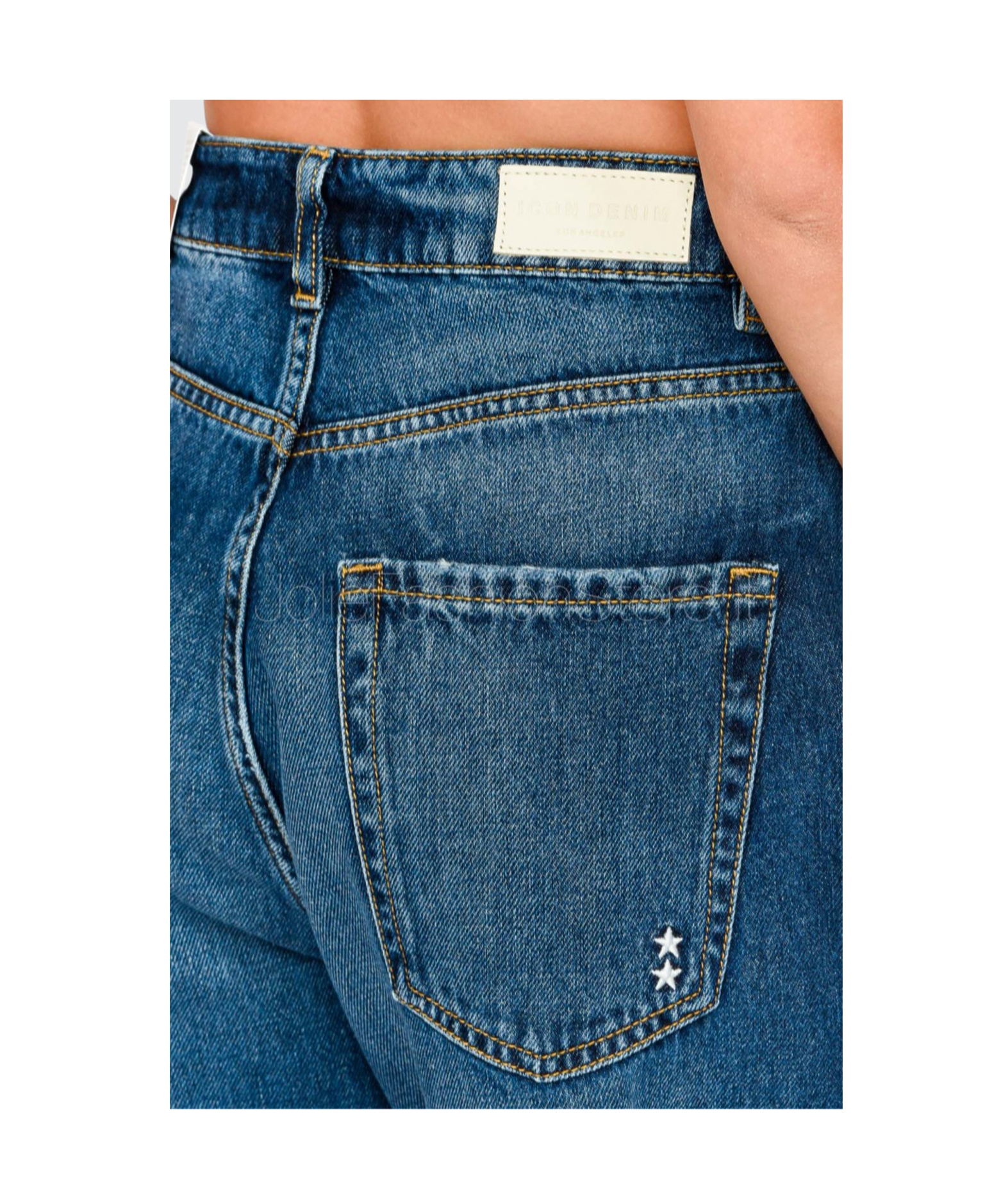 Icon Denim Straight Buttoned Jeans