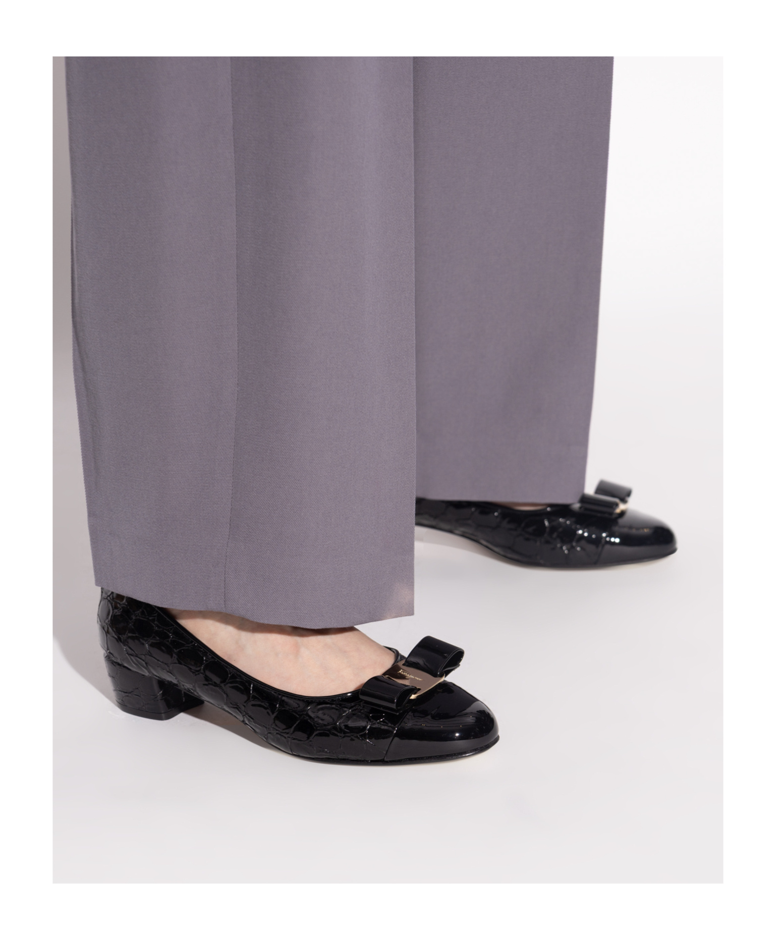 Ferragamo Vara Q Bow-embellished Quilted Patent-leather Pumps In Black