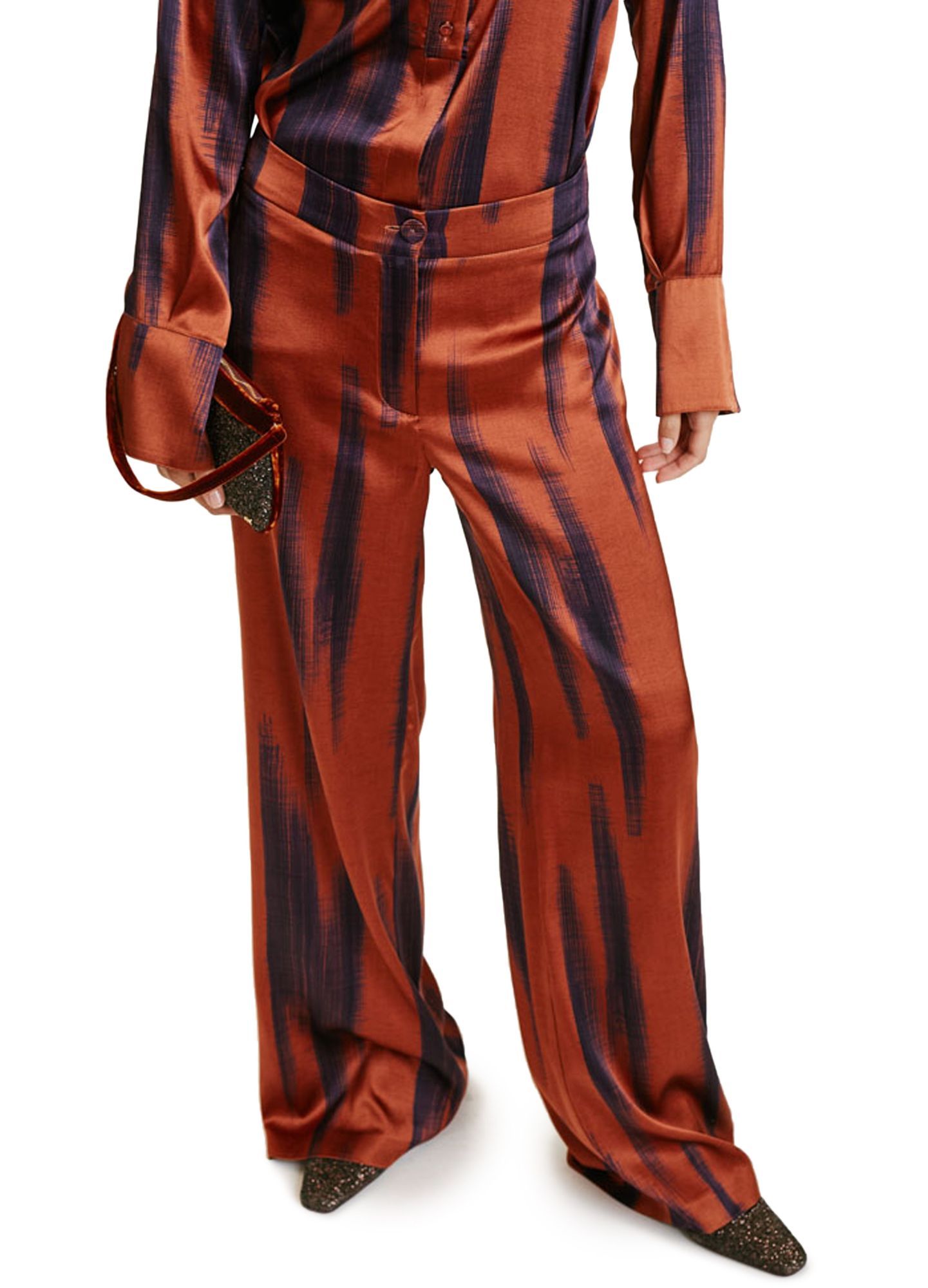 Momoní Misaki Pants In Printed Stretch Satin In Rust/ink Color