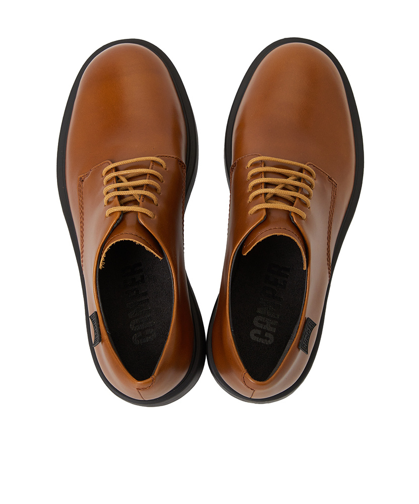 Camper Dean Brogues In Brown