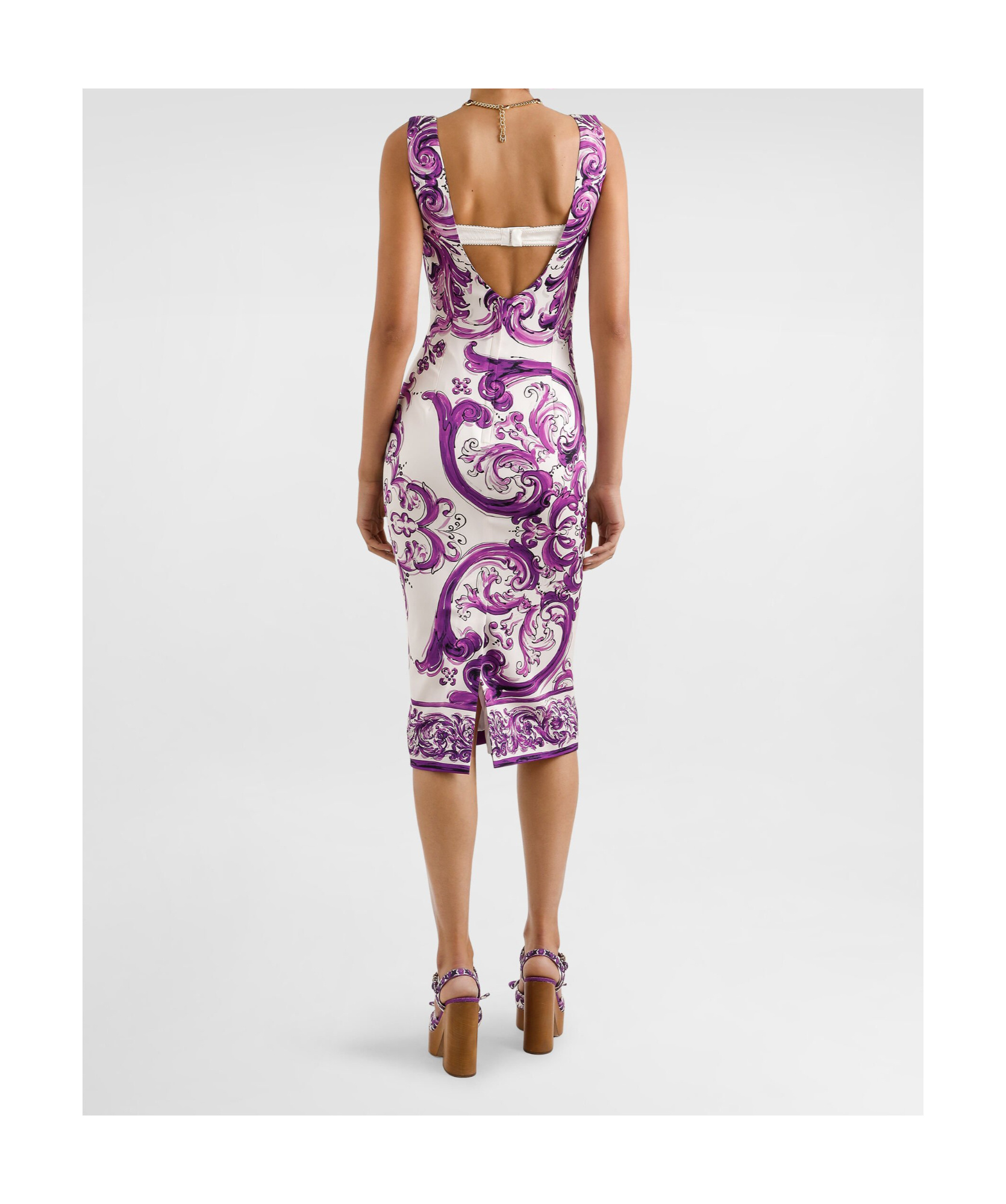 Dolce & Gabbana Scoop Neckline Fitted Silhouette Intricate Pattern In Purple