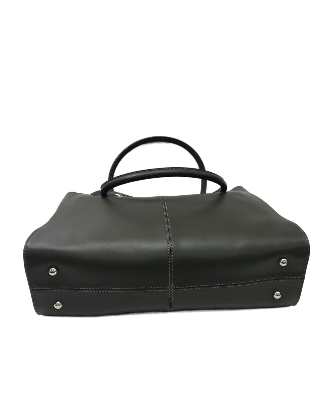 Tod's Zippered Shoulder Bag In Black
