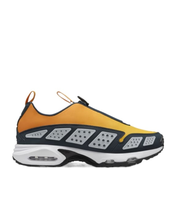 Nike Air Max Sndr Sneakers In Black