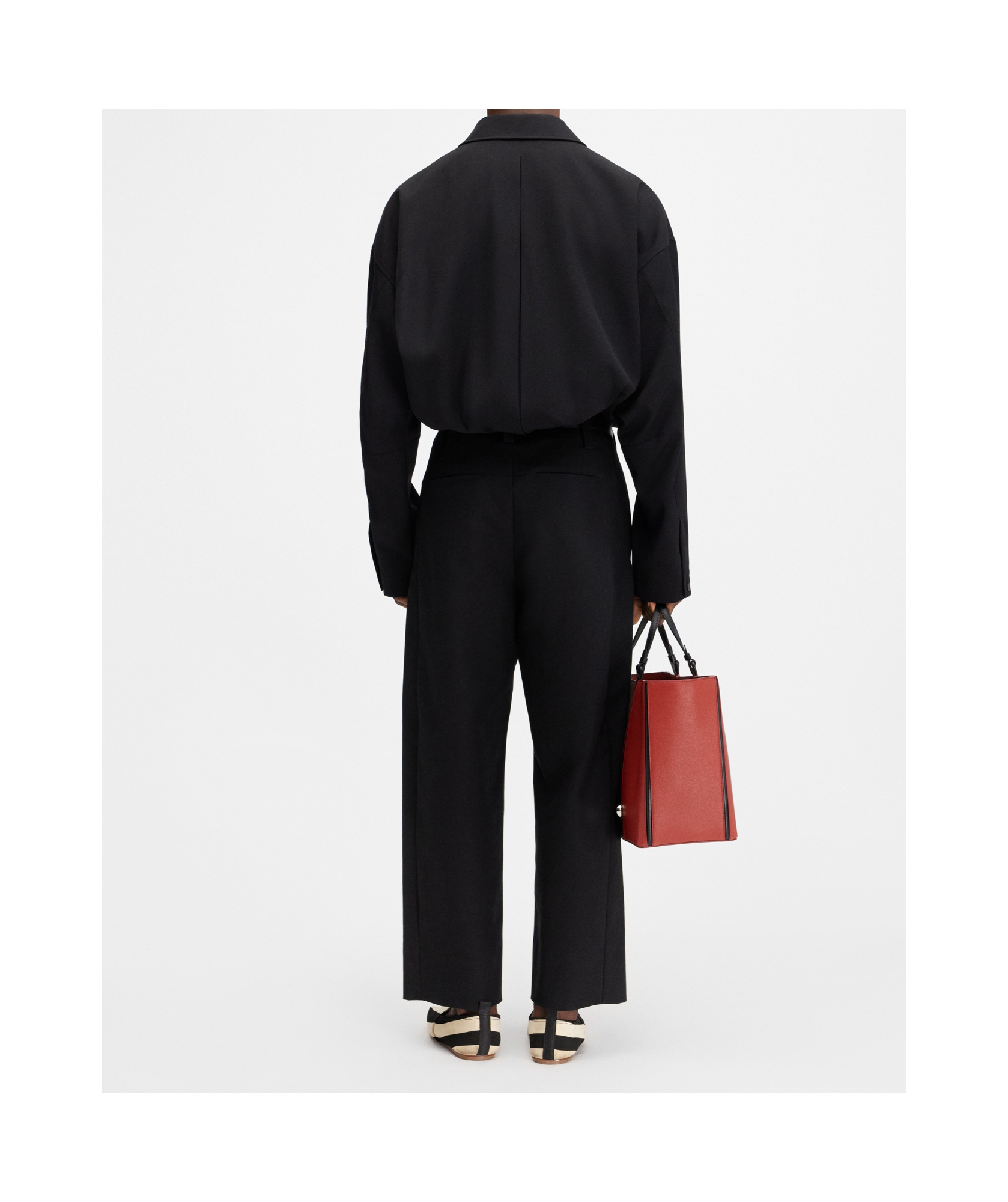 Jacquemus Belt-loop Casual Pants In Black