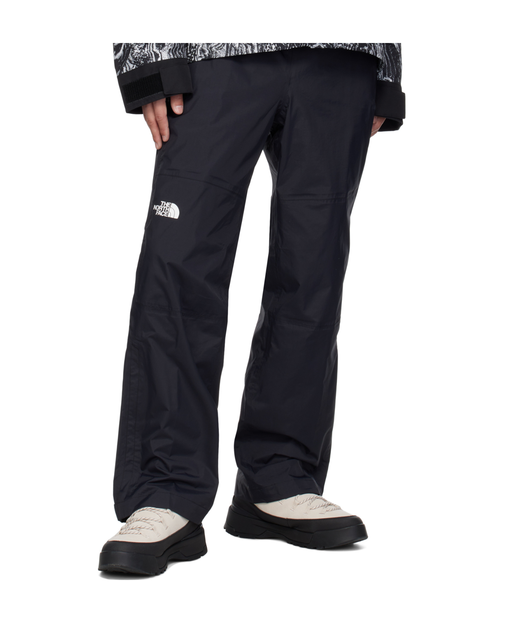 The North Face Off-white Glenclyffe Urban Low Sneakers In White Dune/tnf Black