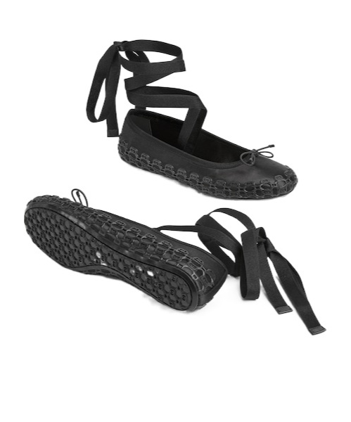 Shop Gucci Cub3d Ballet Flat In Black