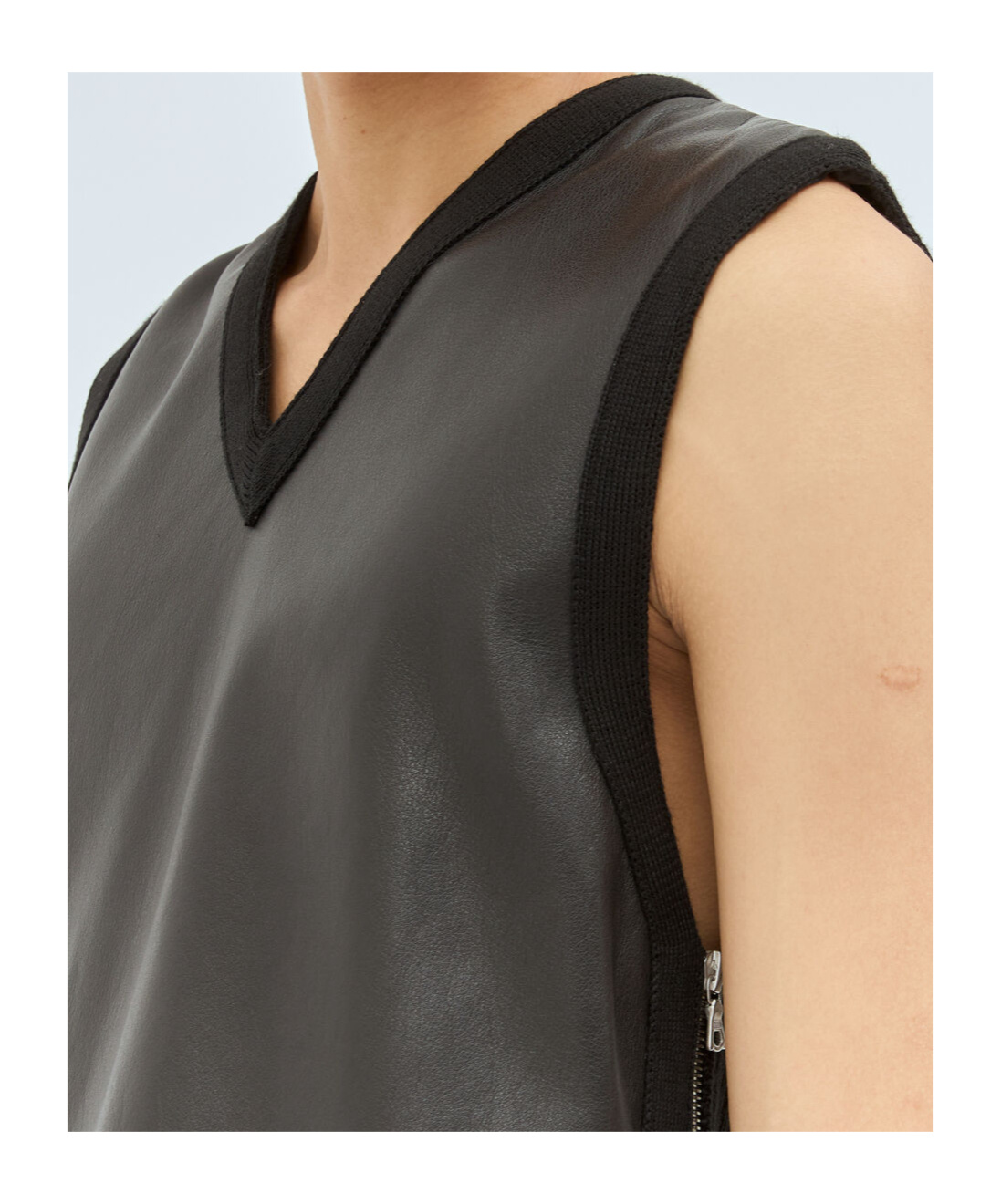 Dries Van Noten V-neck Vest In Black