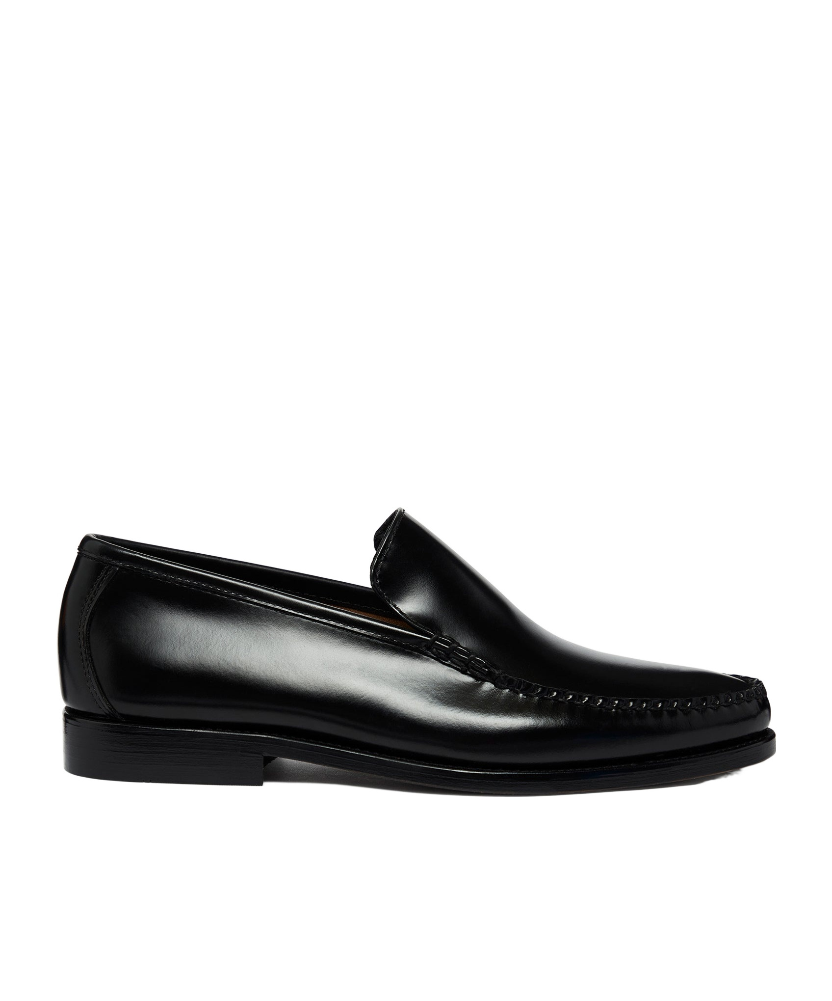 G.h. Bass & Co. Round Head Loafer Shoes In Black