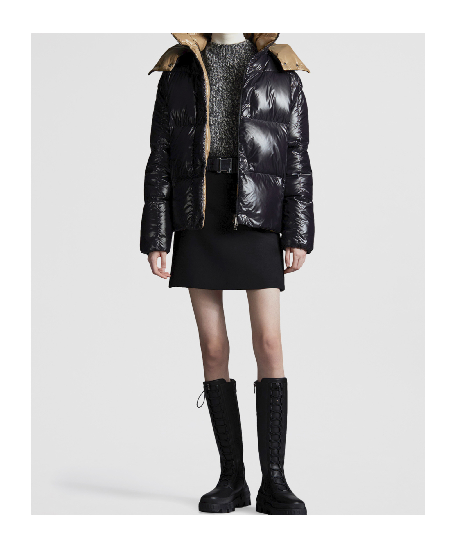 Moncler Parana Hooded Short Down Jacket Black In Black