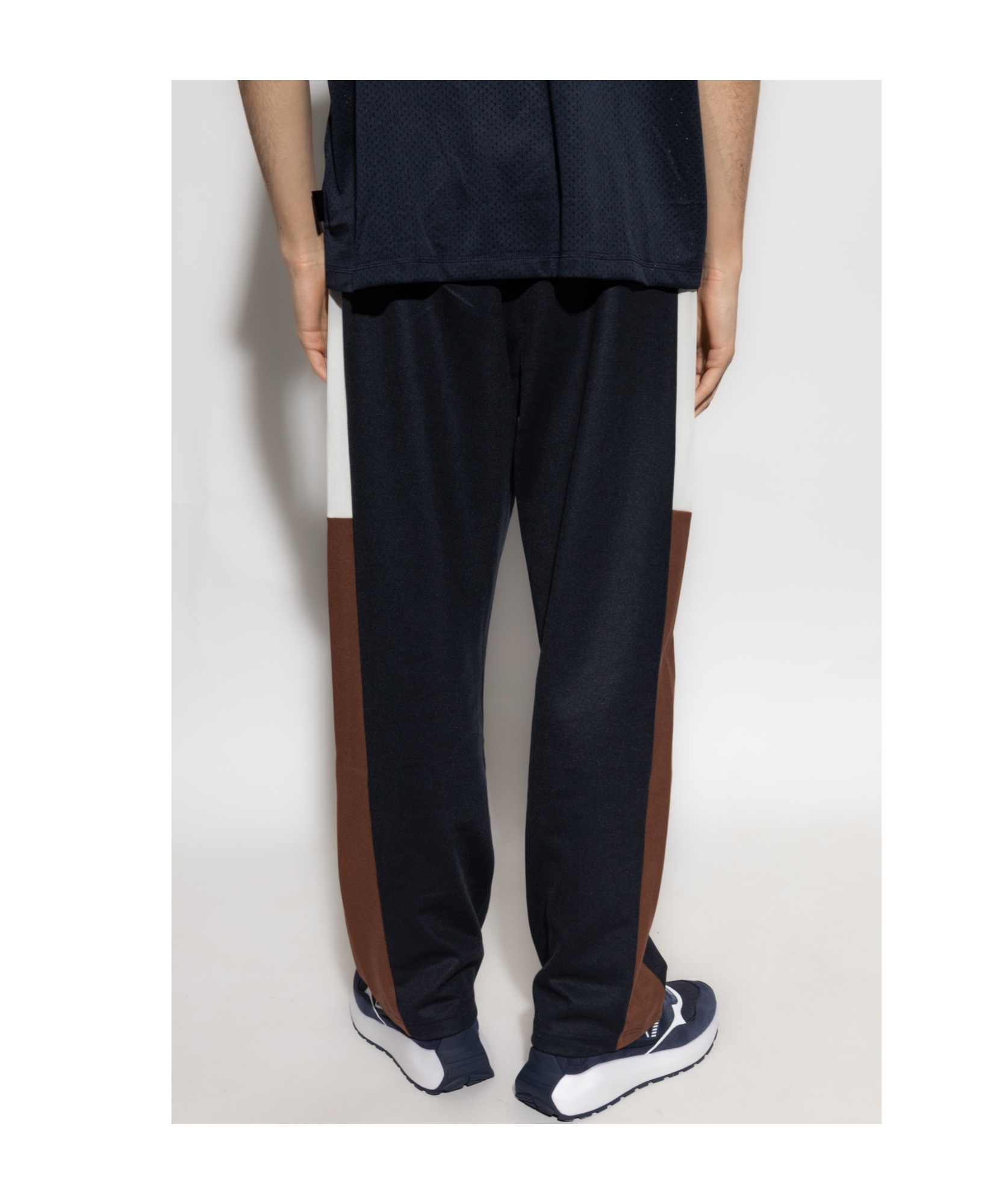 Ea7 Elastic Waist Casual Pants In Black