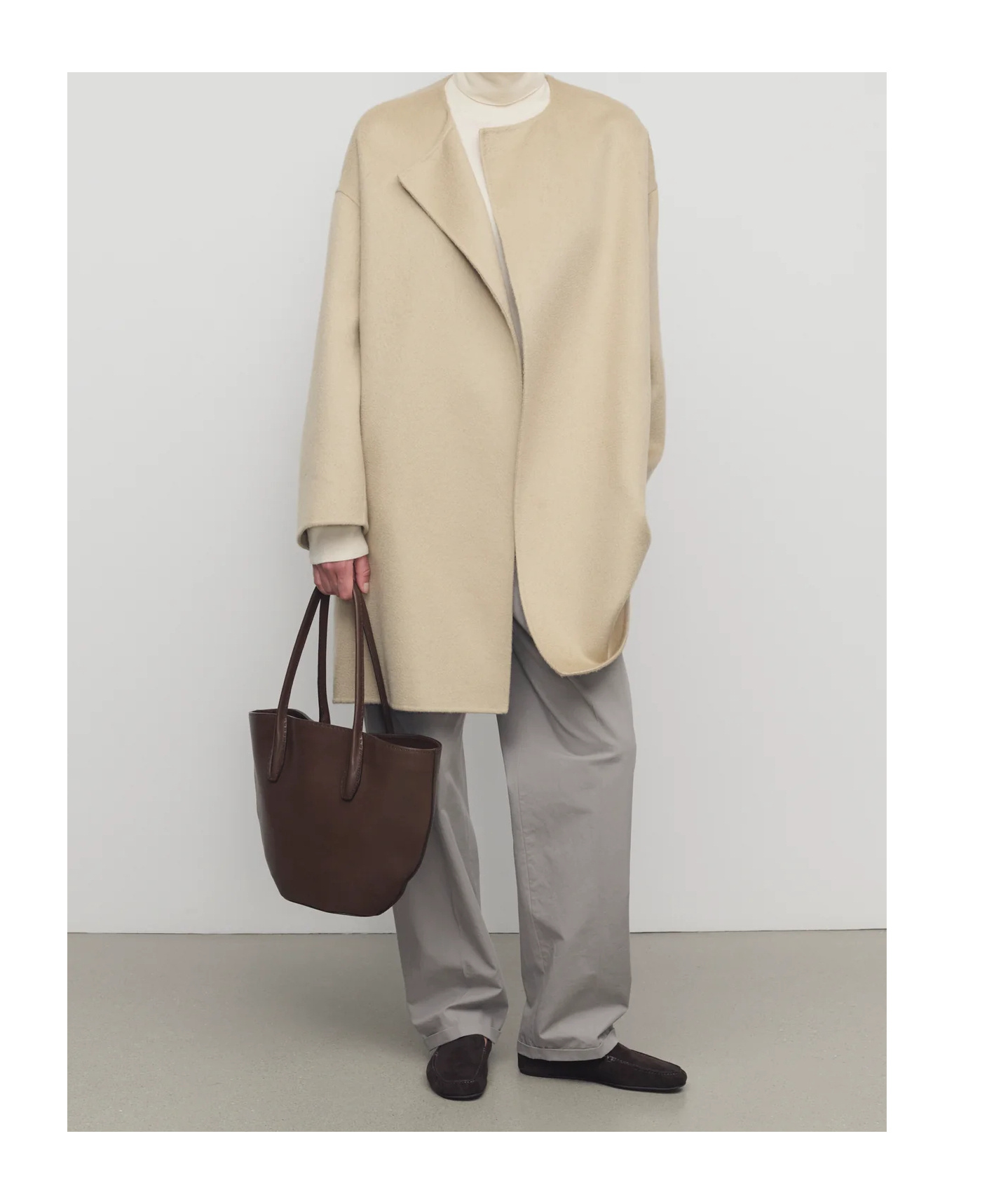 The Row Verlain Cashmere Coat In Neutral
