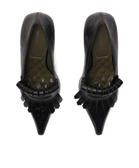 Burberry Embossed Cameo Fringe Pumps In Black