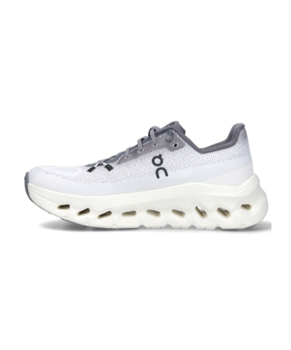 ON RUNNING CLOUDTILT SNEAKERS