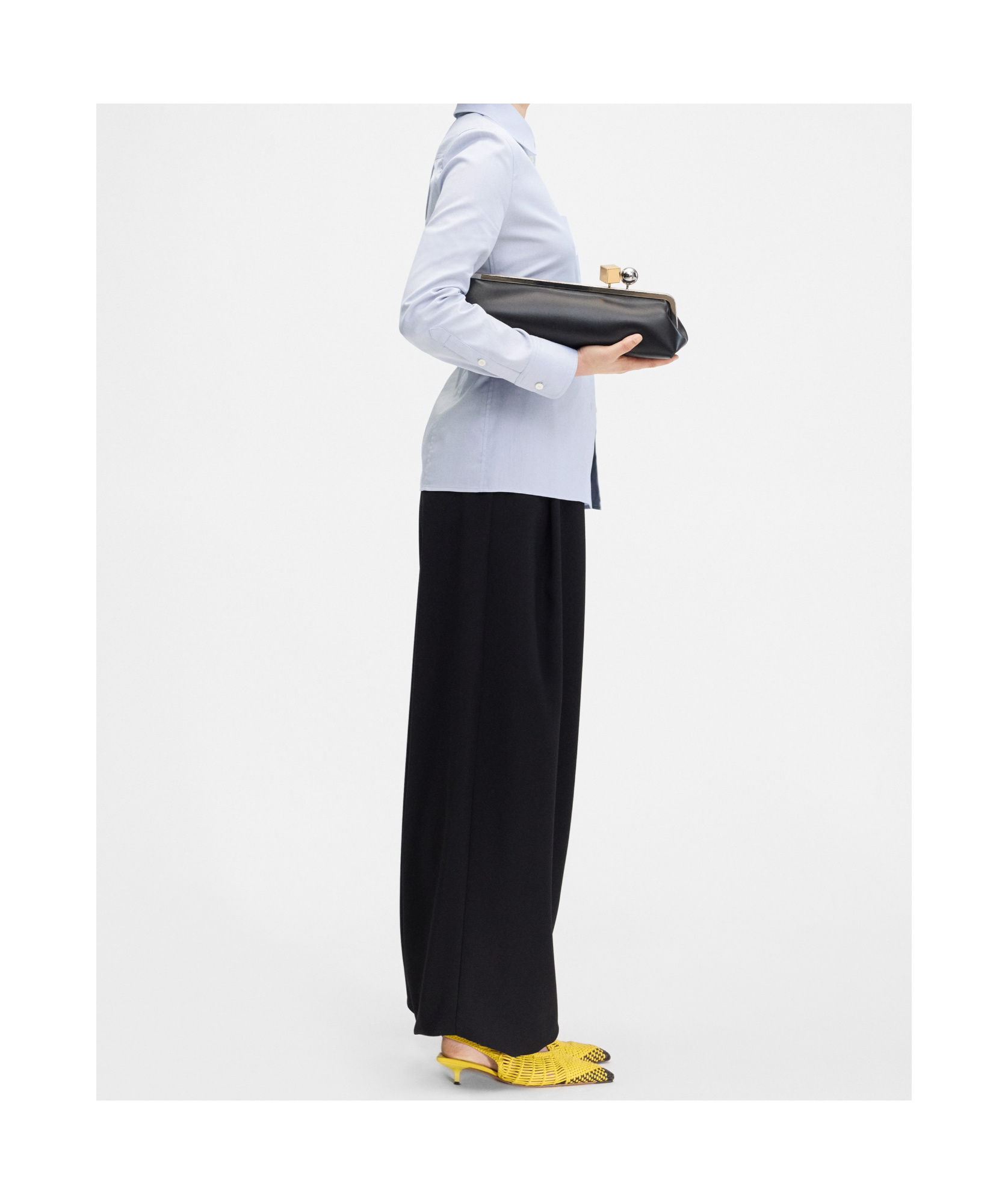 Jacquemus Womens La Chemise Cuadro Script-embroidery Asymmetric Cotton Shirt Light Grey In Blue