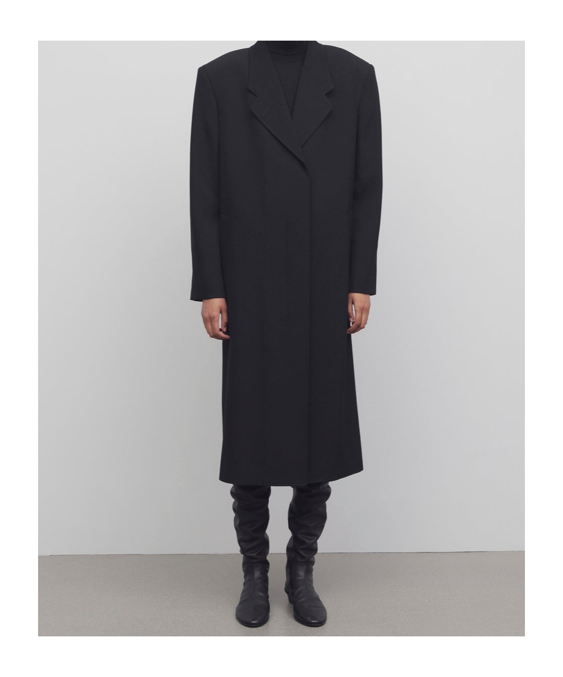 The Row Long-sleeved Wool Coat In Black
