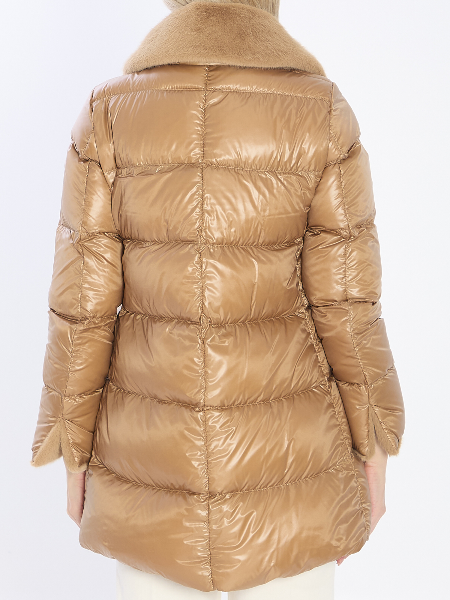Herno Women Light Puffer With Collar Fur In Nude