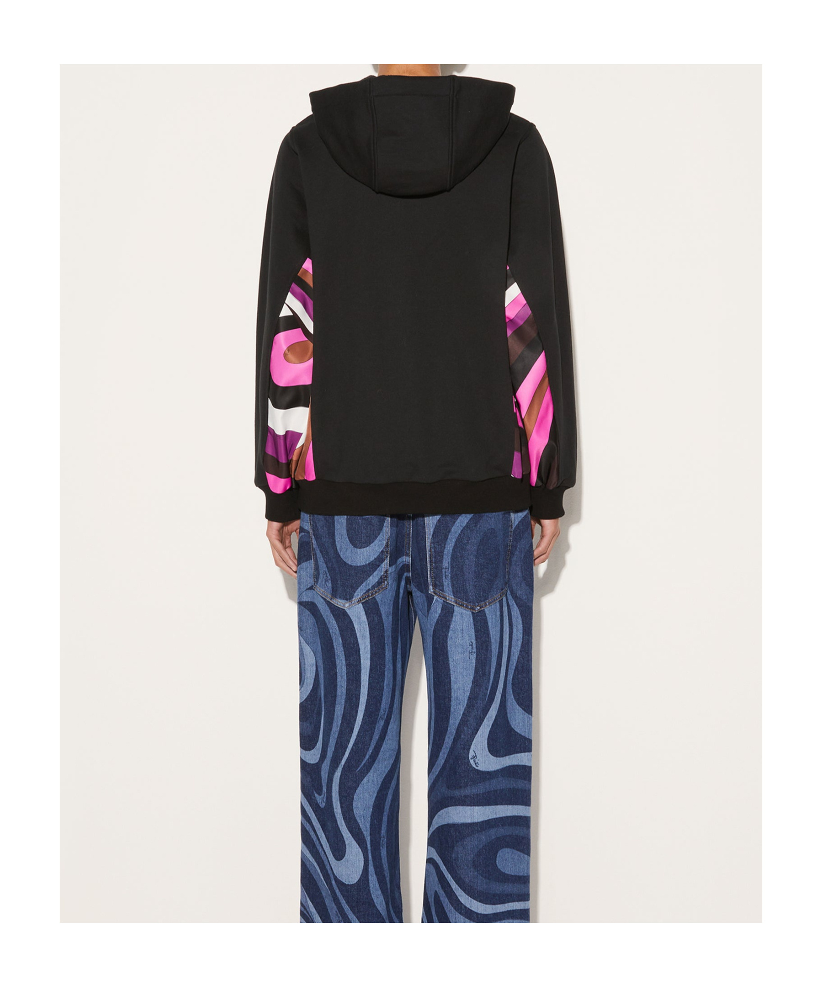 Pucci Long-sleeved Sweater In Black