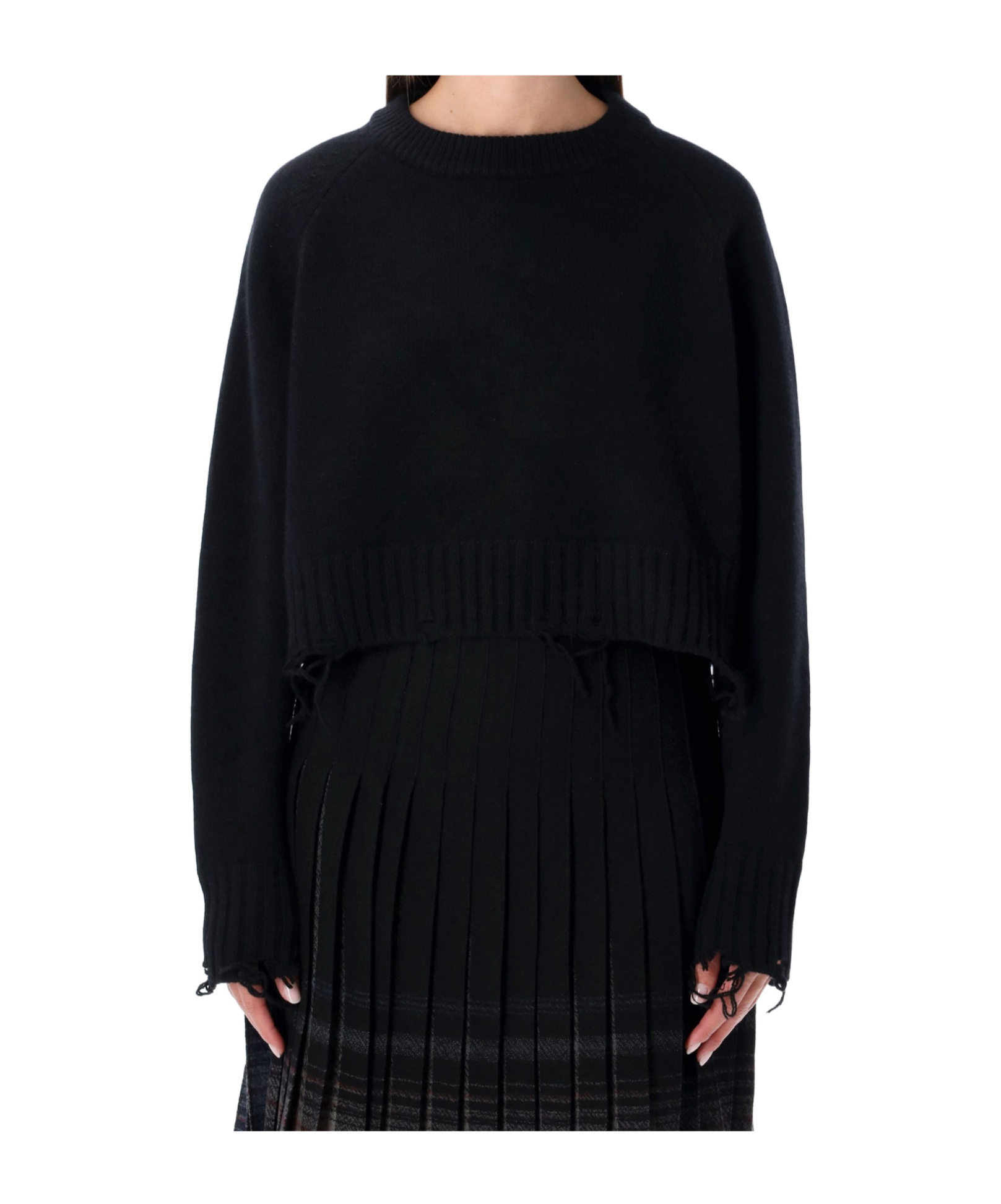 Low Classic Distressed Sweater In Black