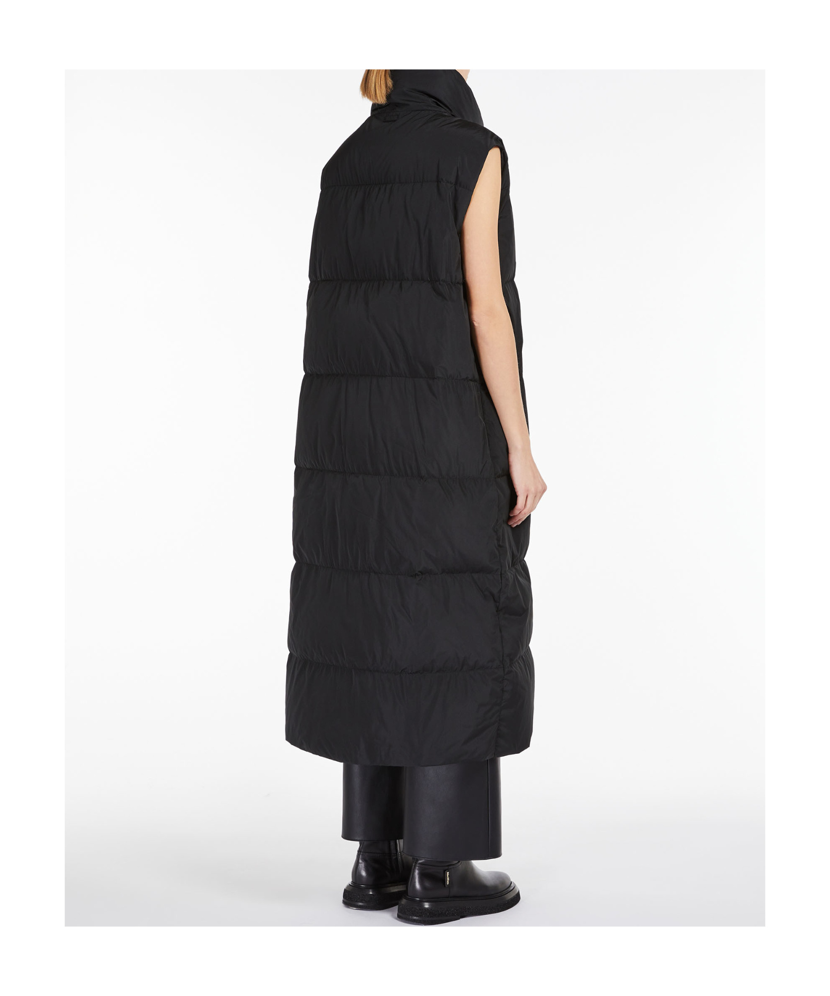Max Mara Double-sided Waterproof Sleeveless Down Jacket In Black