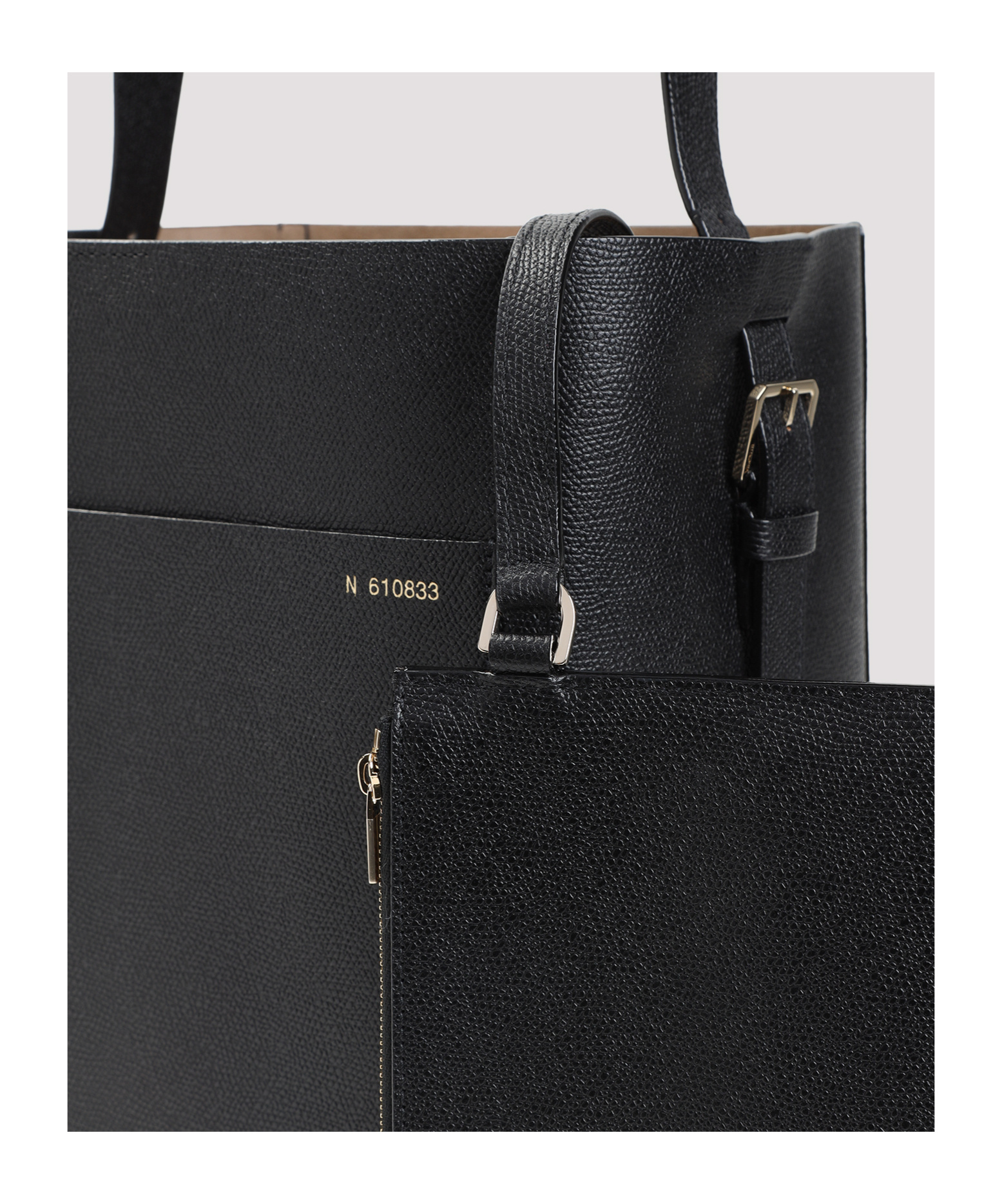 Valextra Medium Soft Grained Leather Tote Bag In Black