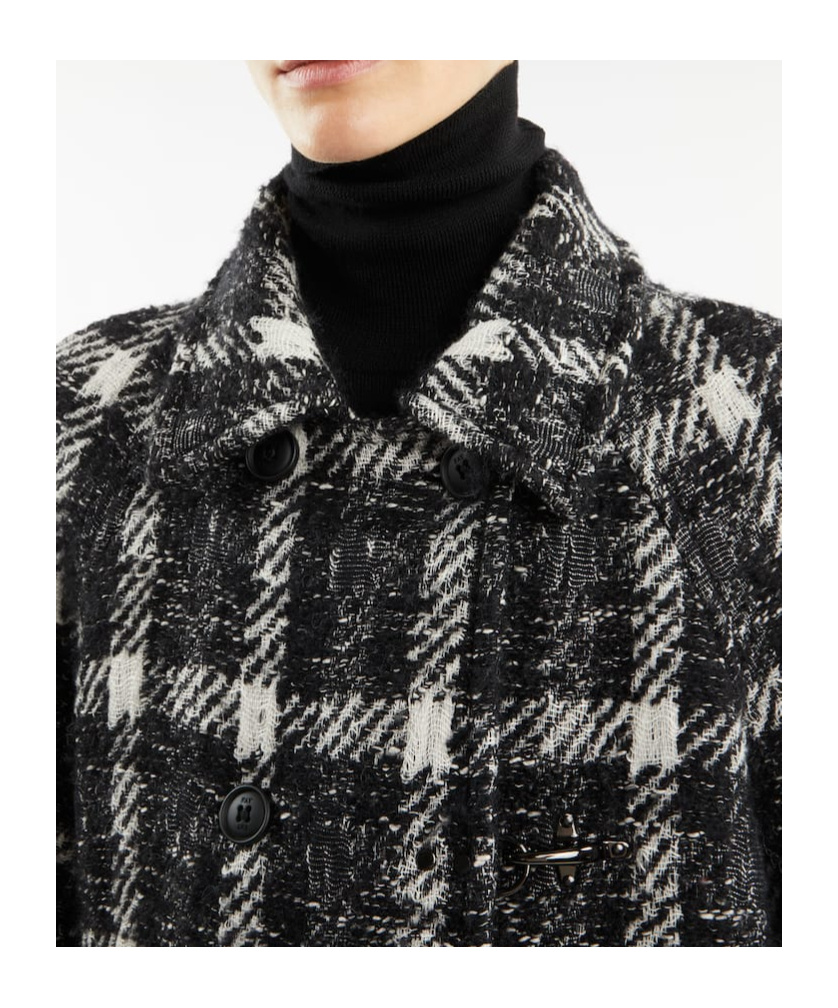 Fay Double-breasted Coat In Black