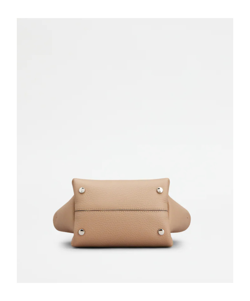 Tod's Leather Shoulder Bag In Neutral