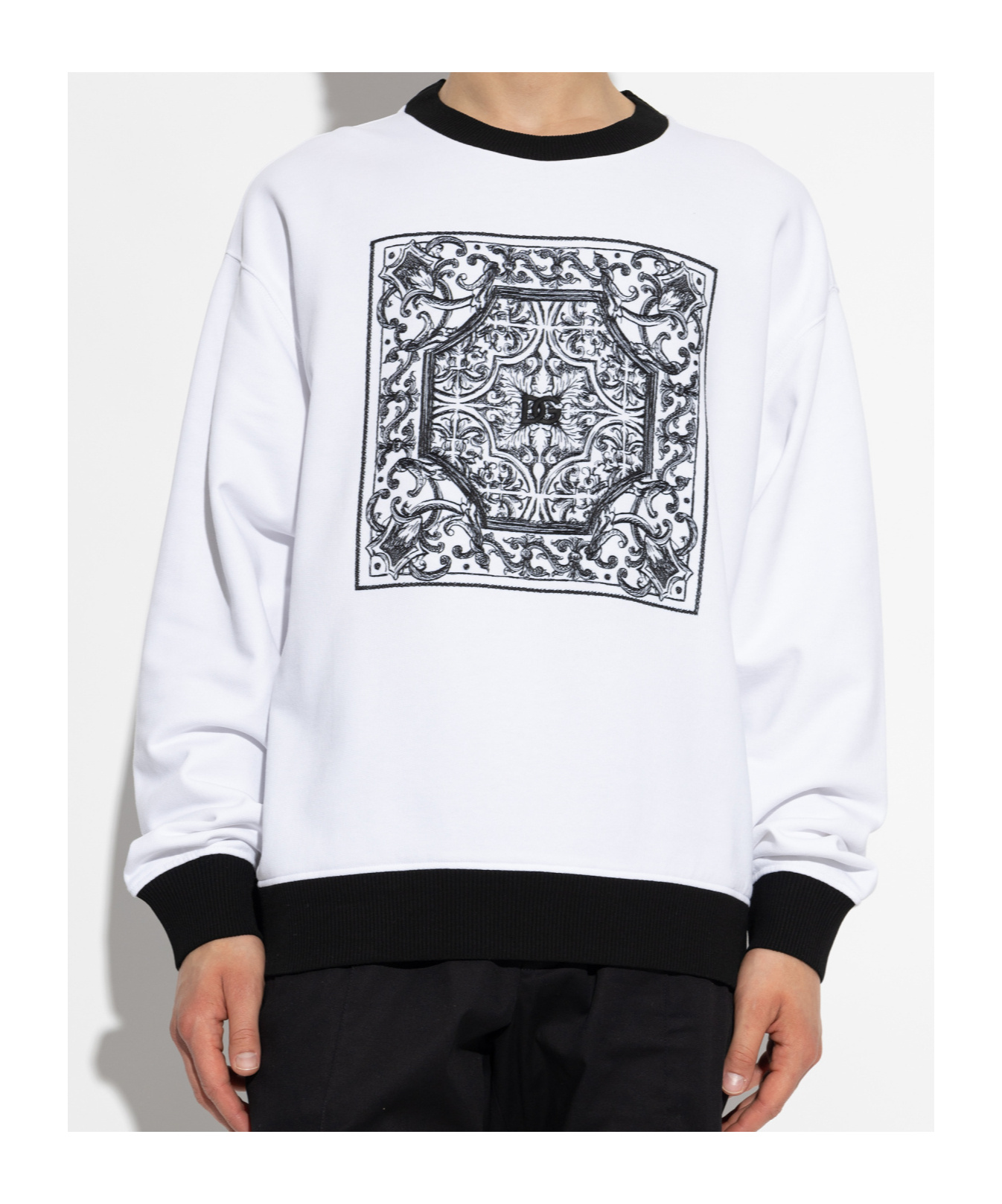 Dolce & Gabbana Baroque-print Sweatshirt In White