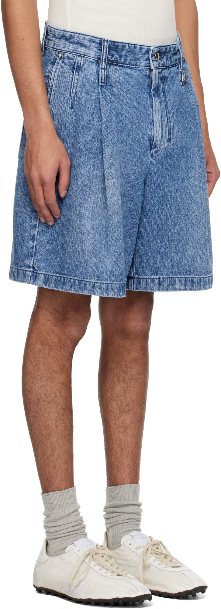 Wooyoungmi Blue One-tuck Washed Corduroy Denim Shorts In Blue