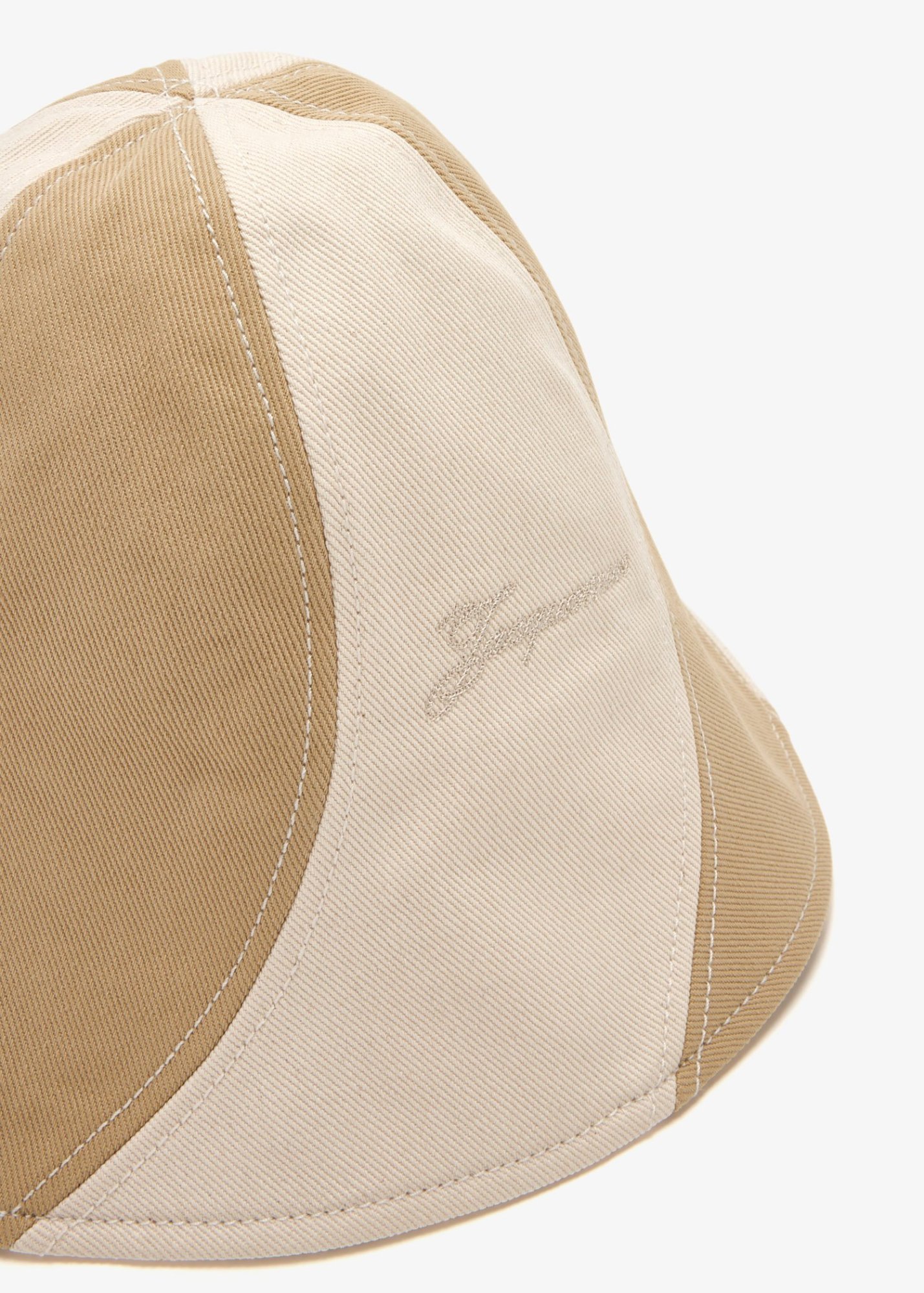 Jacquemus Le Bob Ice Cream Hat In Nude