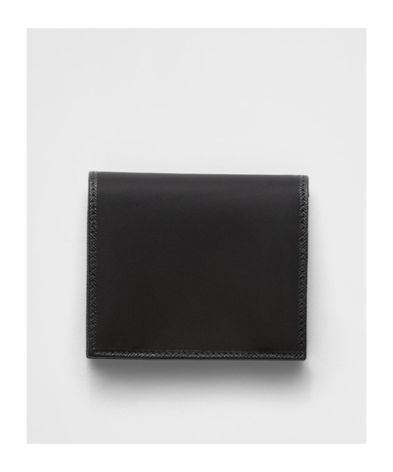 Prada Logo Plaque Saffiano Leather Cardholder In Black