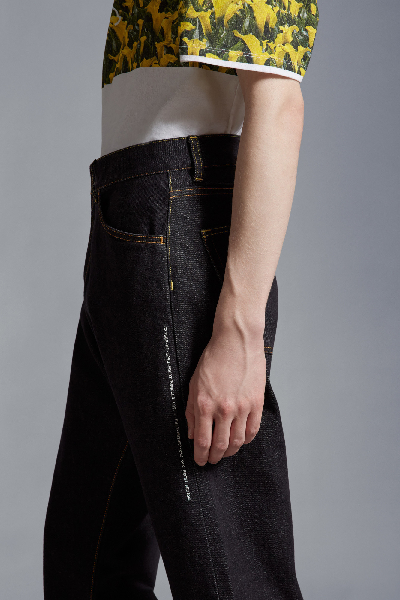 Moncler Genius Loose Fit Jeans In Black