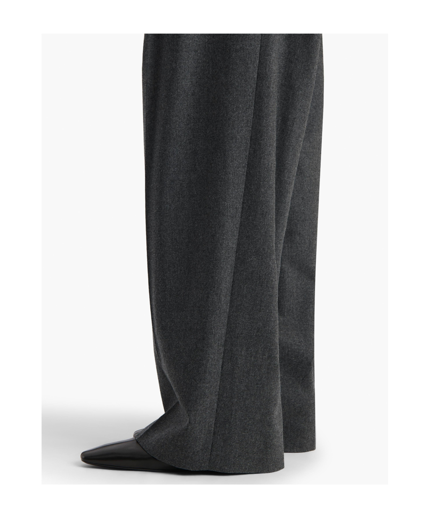 Khaite Belt Loop Casual Pants In Black