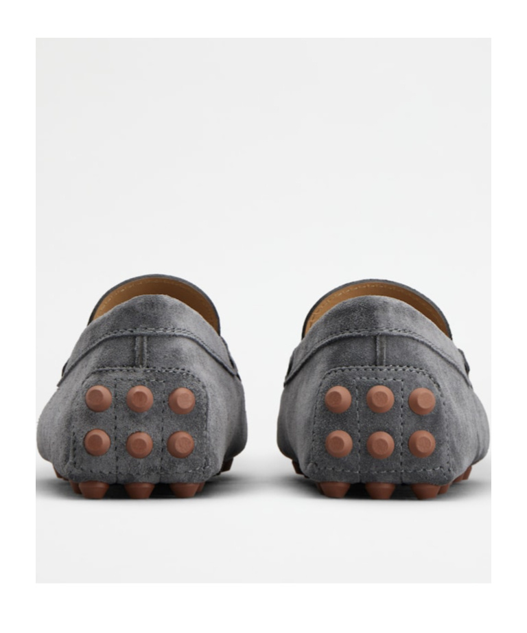 Tod's Round Head Loafer Shoes In Black
