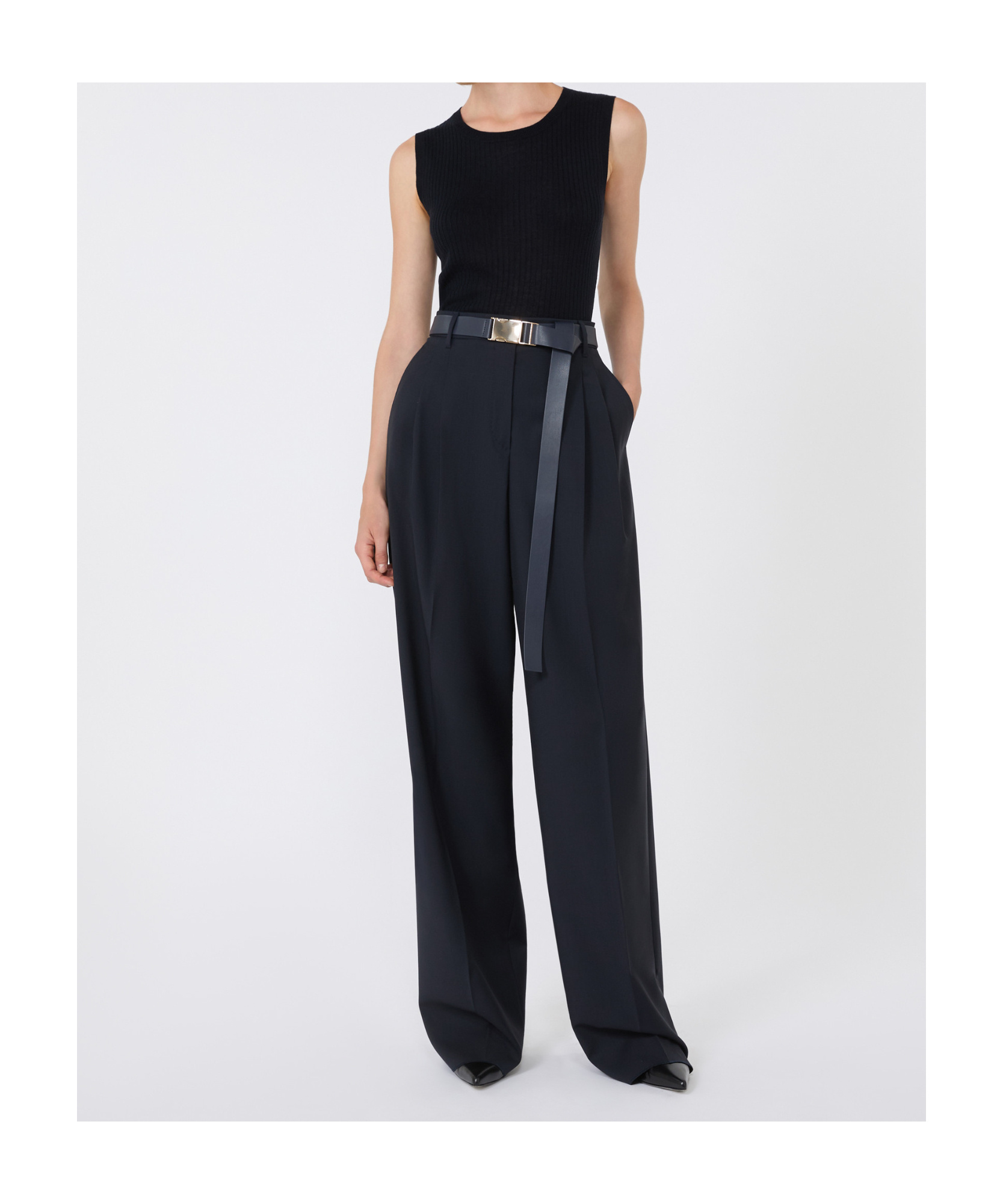 Max Mara Silk And Wool Yarn Top In Black