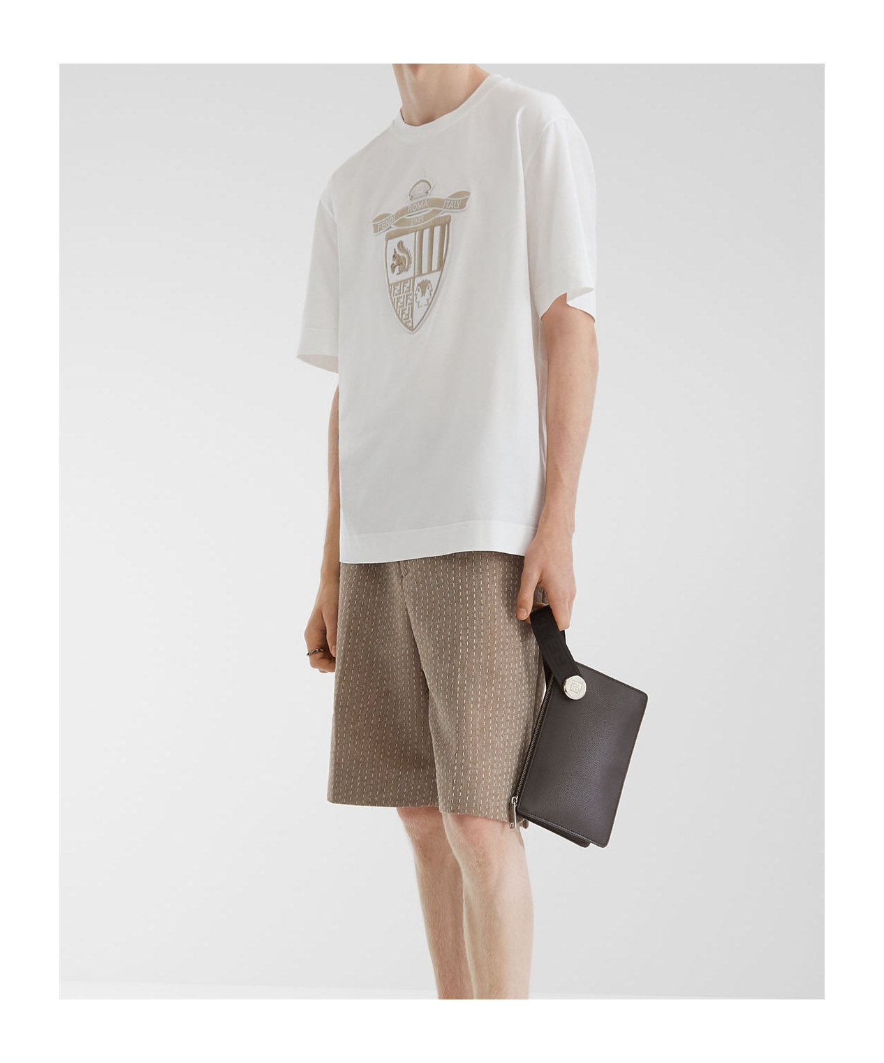 Fendi Short-sleeved Round Collar Oversized T-shirt In White