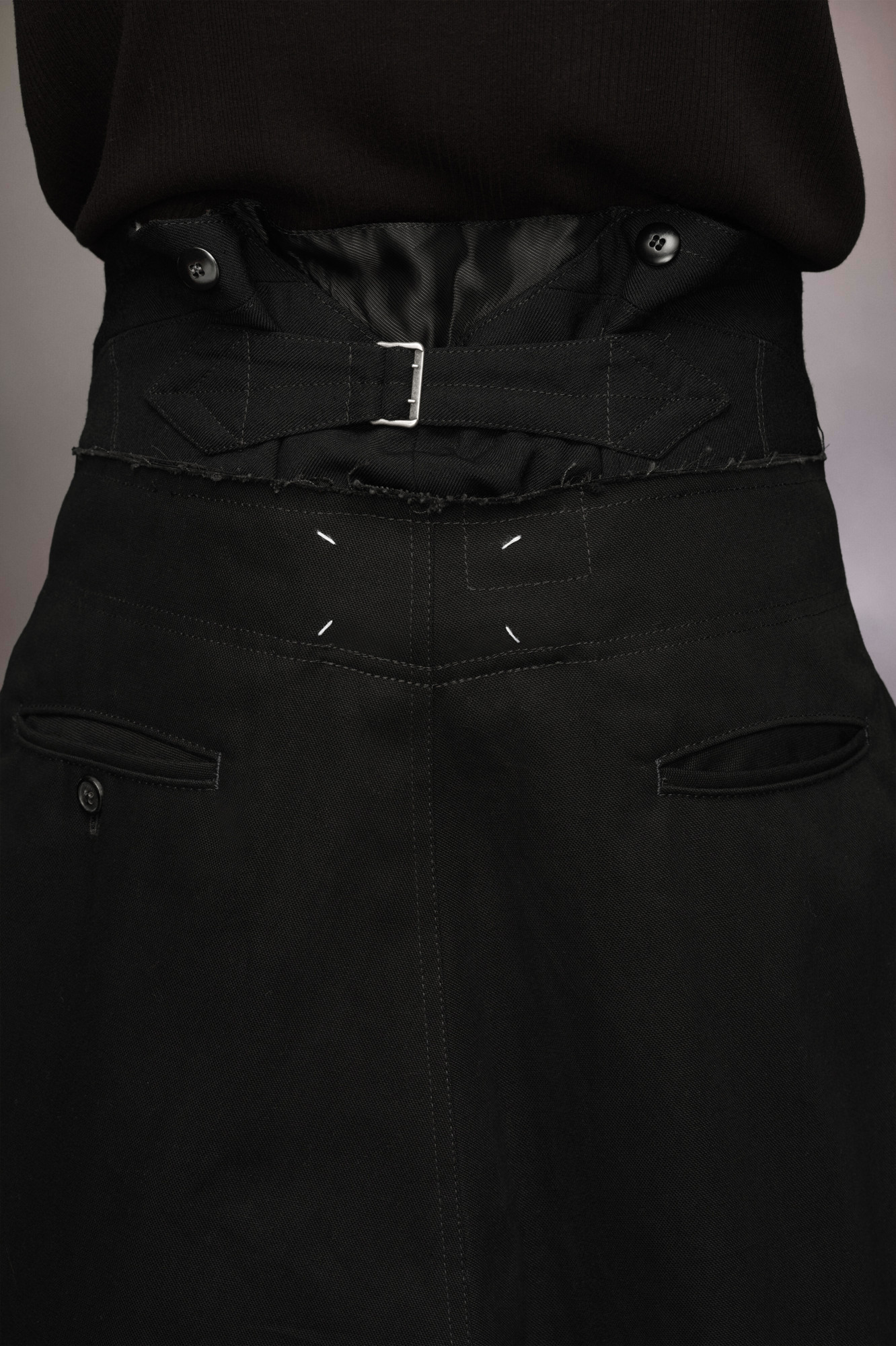 Maison Margiela Raw-edge Drop-crotch Shorts In Black