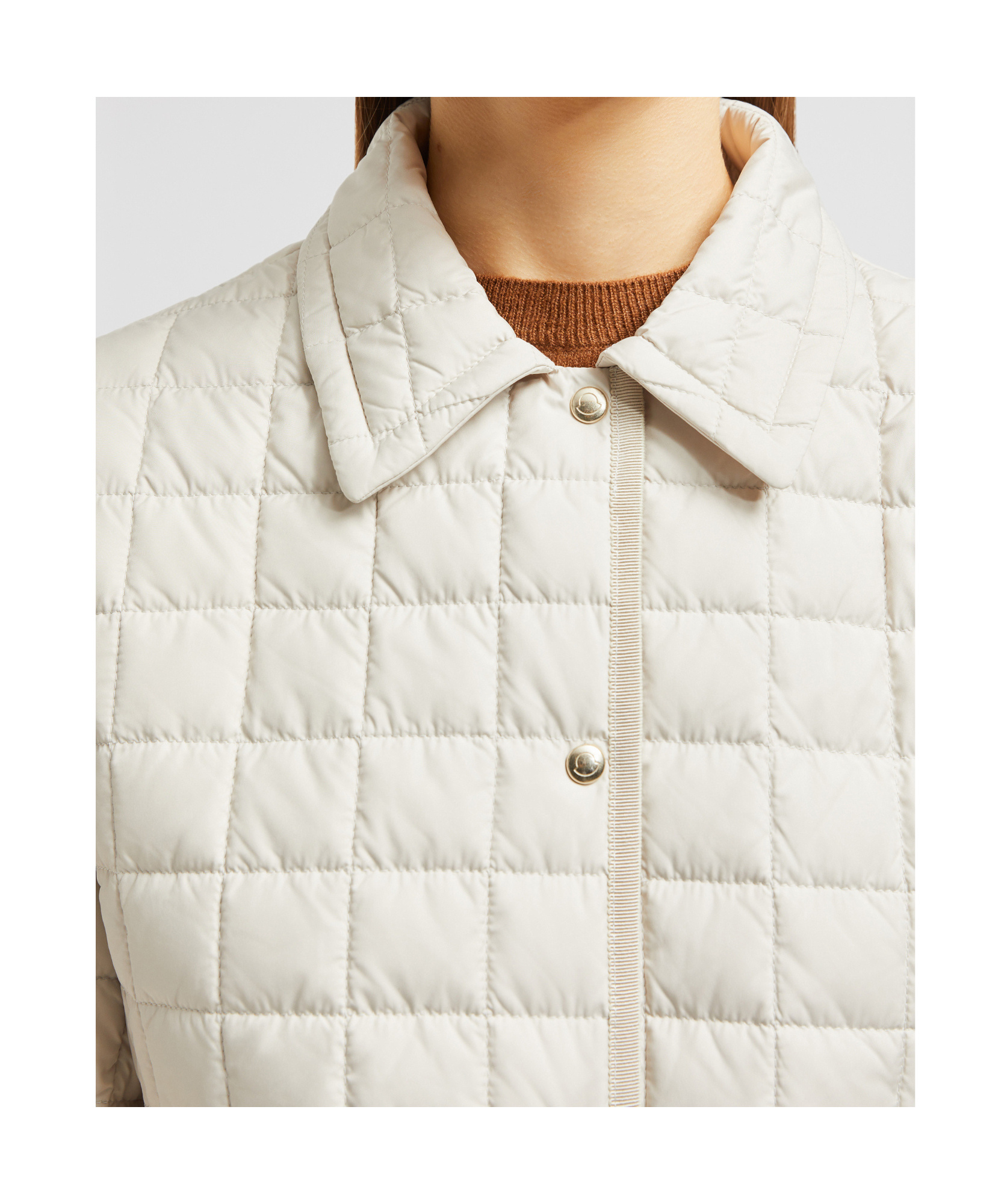 Moncler Epinal Square Quilted Down In White