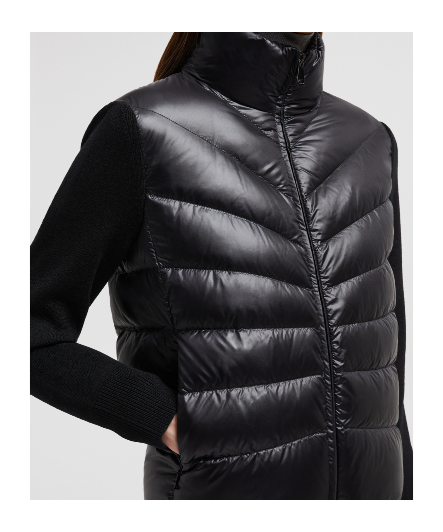 Moncler Womens Black Funnel-neck Brand-patch Regular-fit Shell-down Jacket In Black
