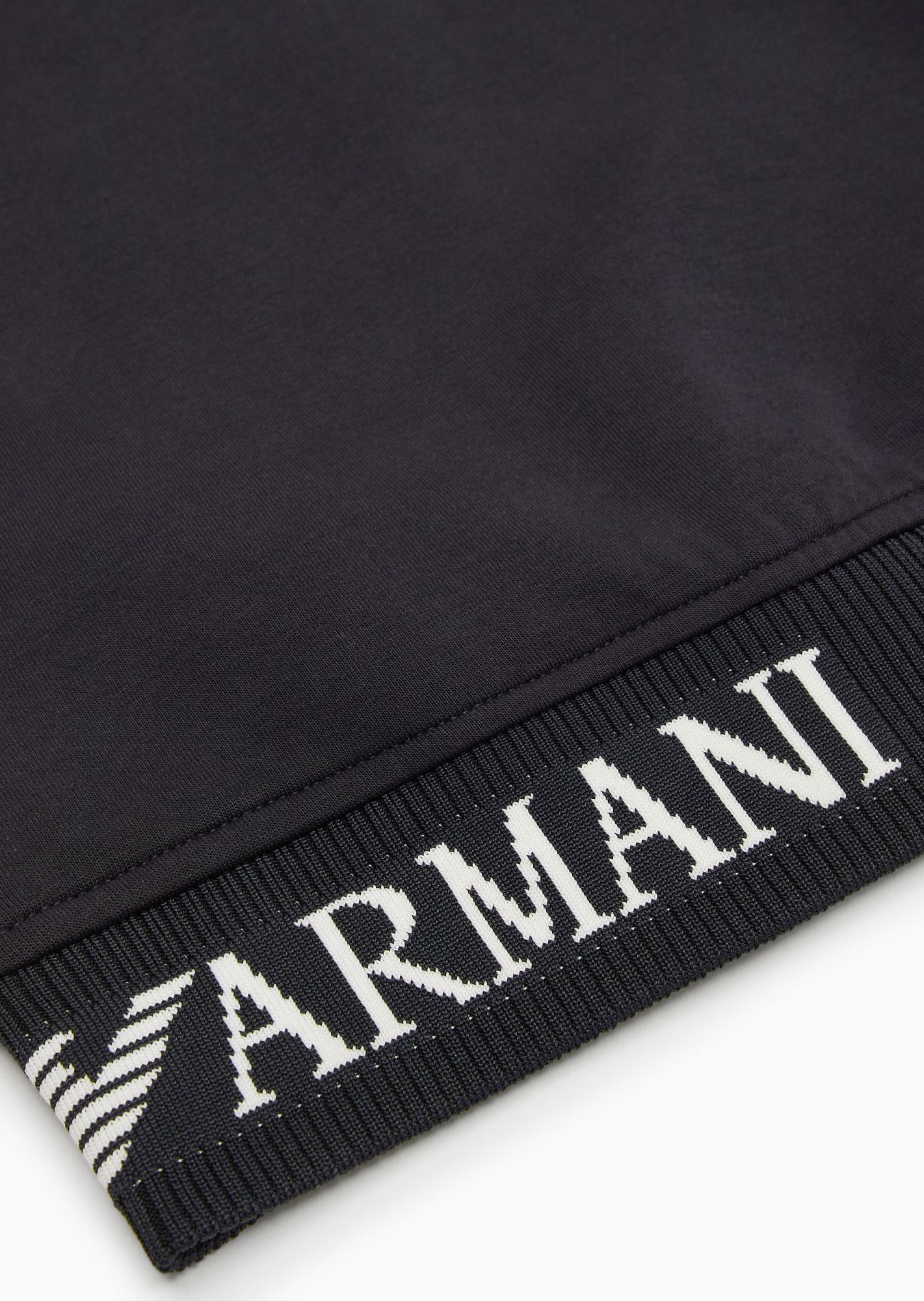 Emporio Armani 6d4mjg1jhsz0920 In Black