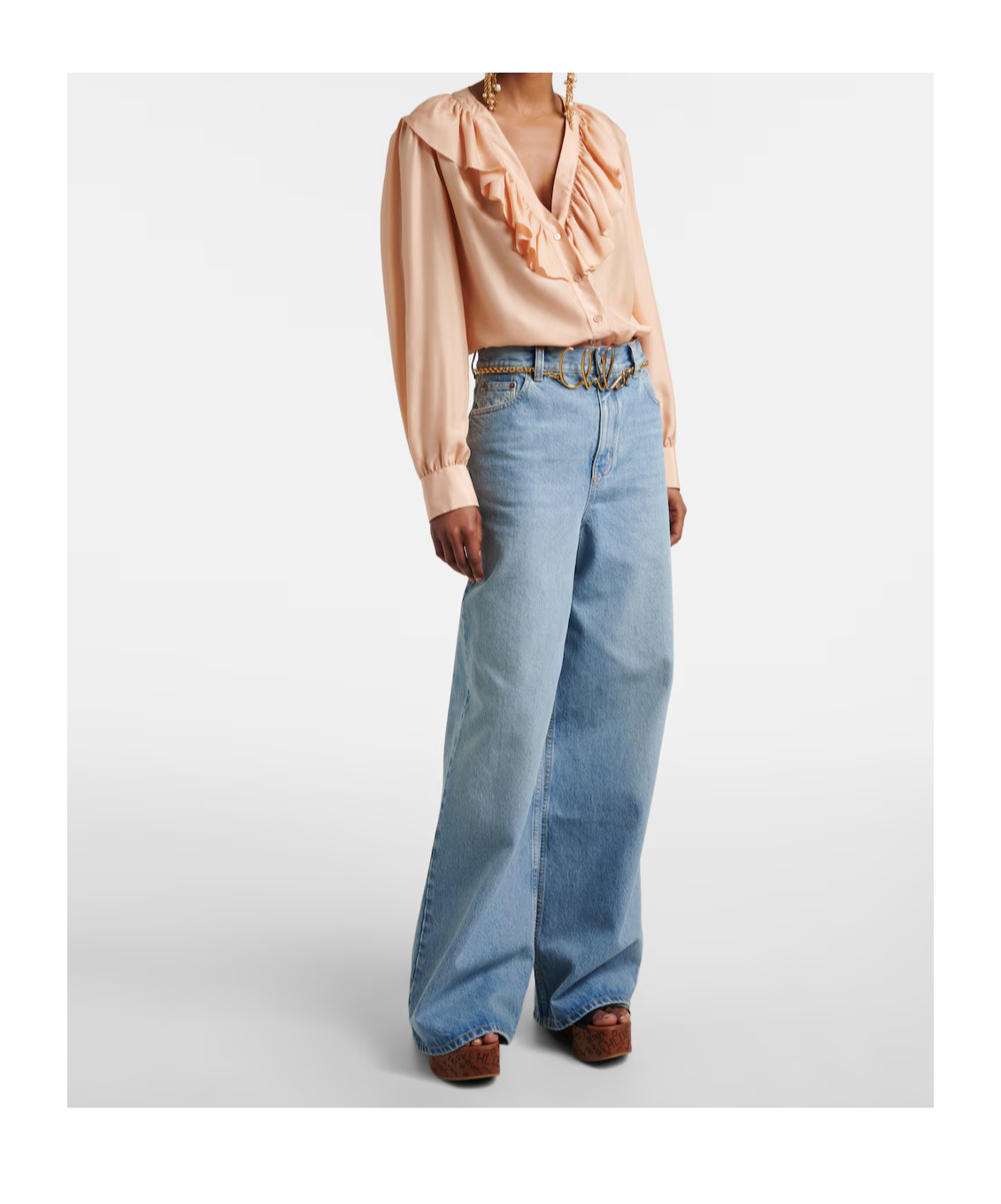 Chloé Maxime Black Wedge With Engraved Written Decorations And Logo Buckle In Leather Woman