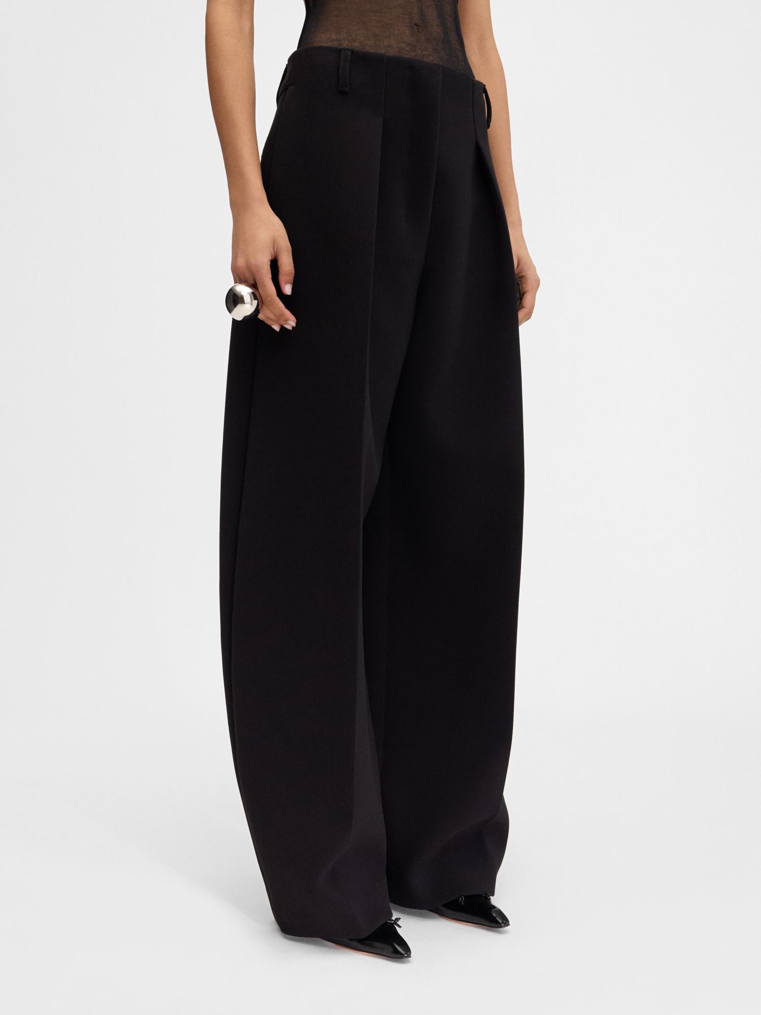 Jacquemus Le Pantalon Ovalo Pleated Wide-leg Trousers