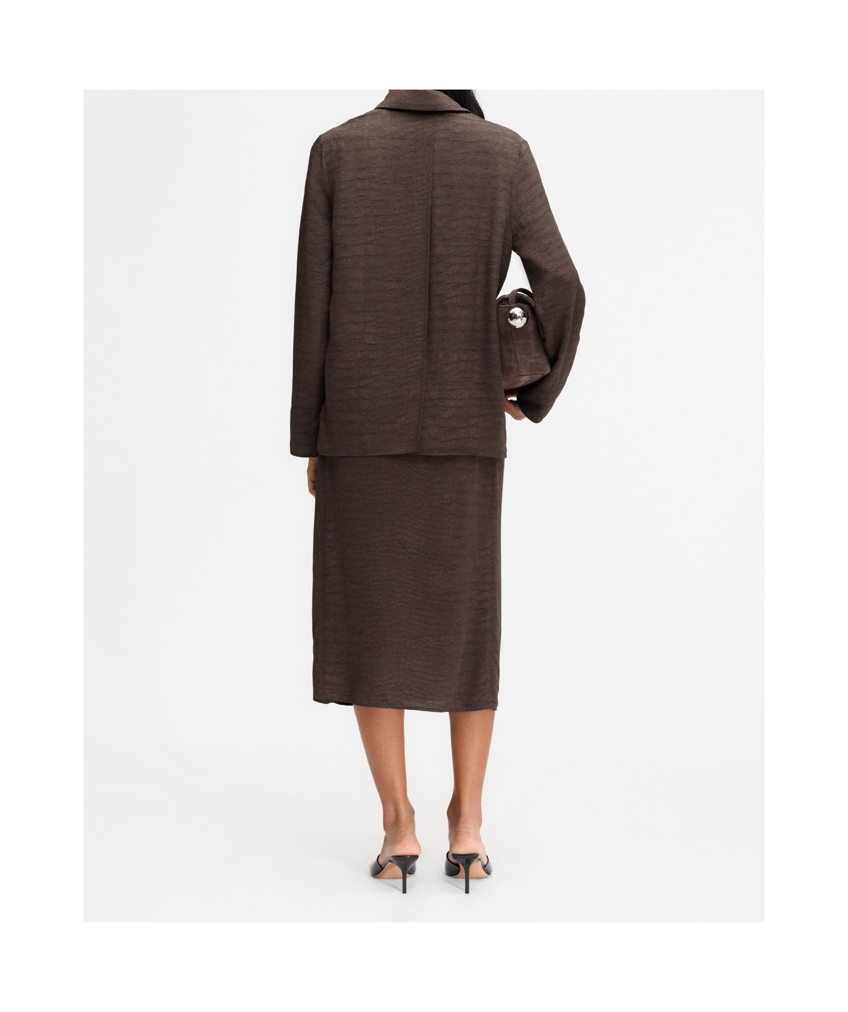 Jacquemus The Textured Night Shirt In Brown