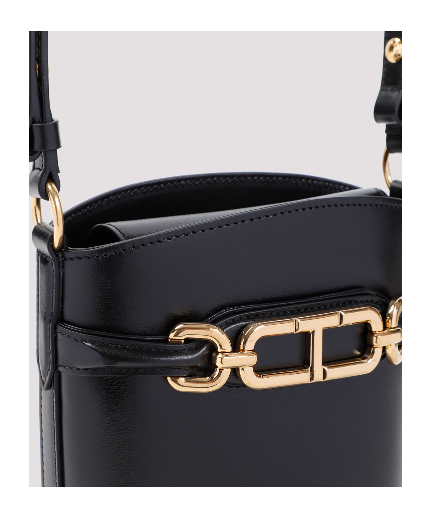 Tom Ford Small Leather Bucket Shoulder Bag In Black