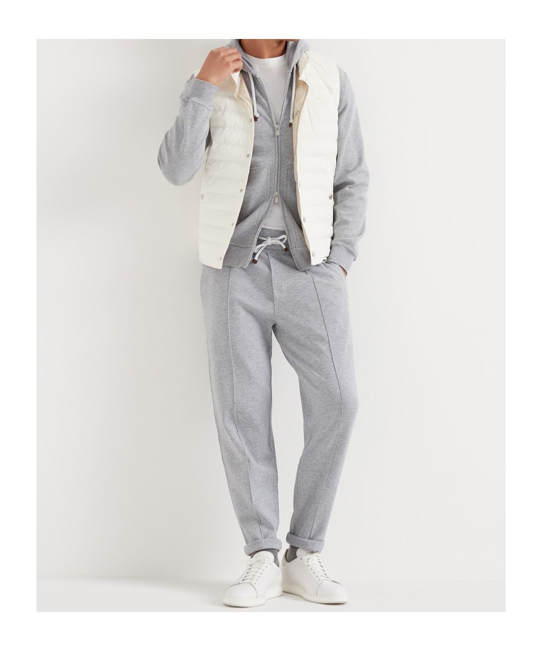 Brunello Cucinelli Tapered Leg Trousers In White