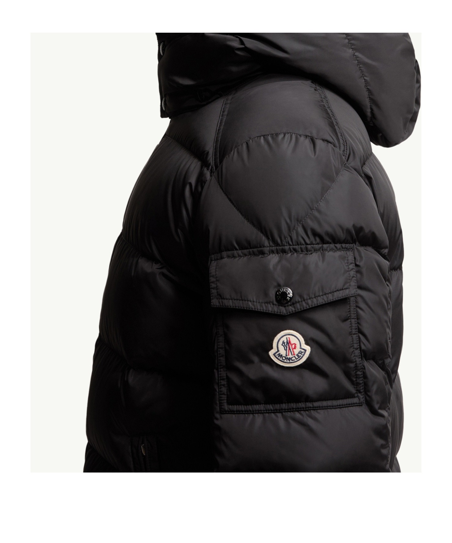 Moncler Doudoune Courte Maya Matte In Black