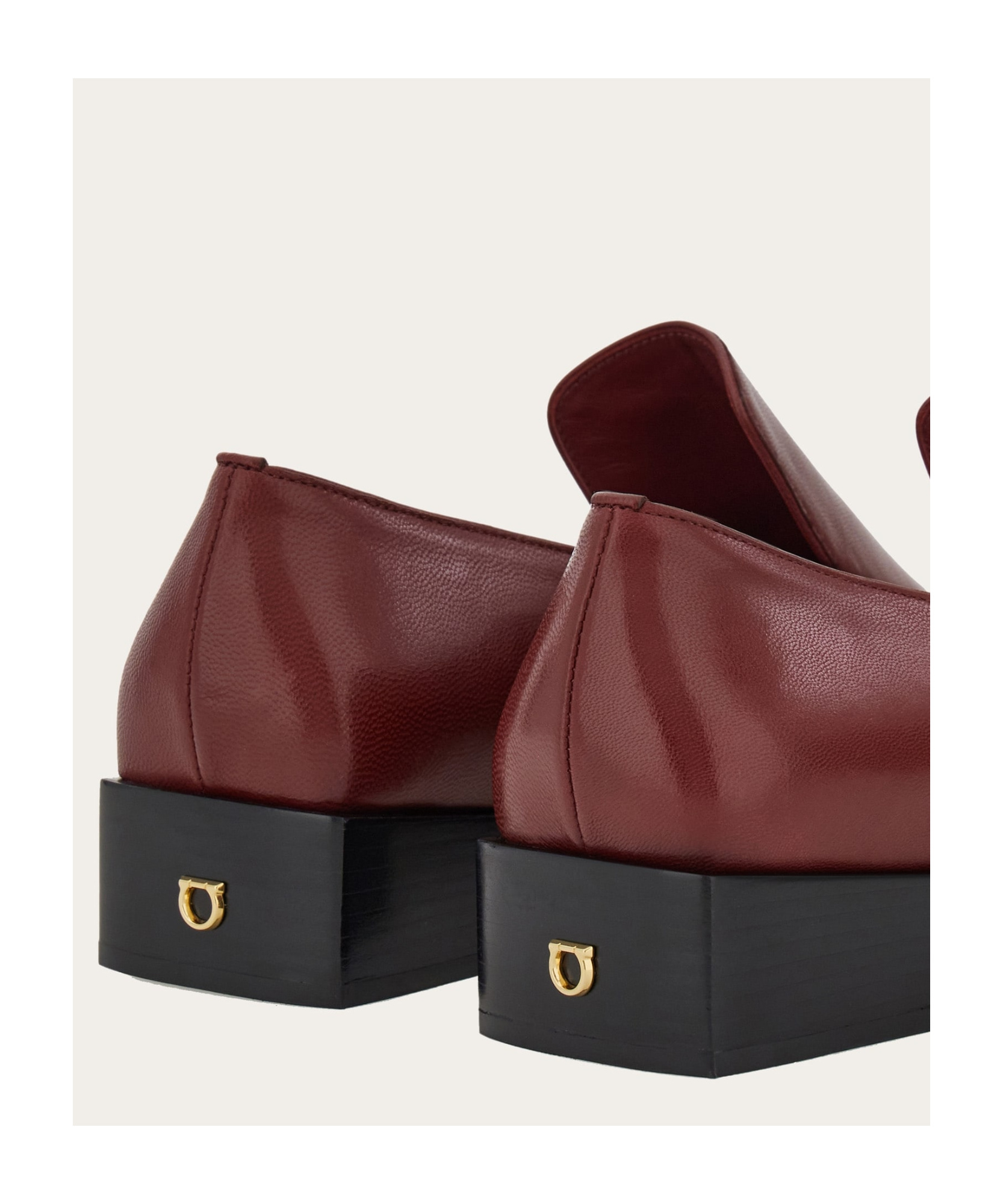 Ferragamo Square Head Loafer Shoes In Red