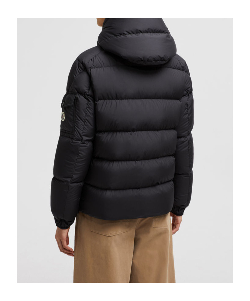 Moncler Maya 70 Short Down Jacket Black In Black