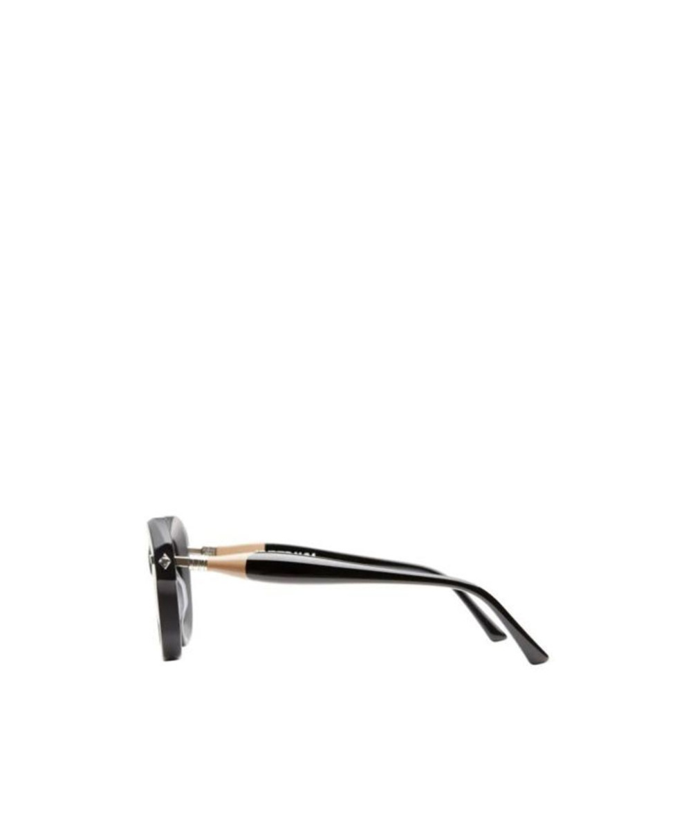 Kuboraum Full Frame Sunglasses In Black